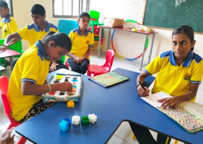 d1fd39d3 f157 451b a39e 2d4481400e42